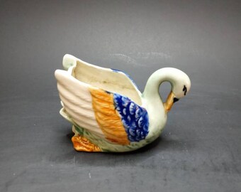 Pair of Vintage Mid Century Ceramic Swan Planters with Gold Flecked Paint on Ivory measuring 6.5 x 4 x 5 ~ Mid Century Modern Decor ~