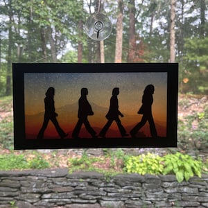 Łapacz słońca Beatles, drewniany łapacz słońca prezent dla miłośnika Beatlesów, sylwetka przejścia dla pieszych Beatlesów, wyjątkowy prezent dla miłośnika muzyki, prezent urodzinowy dla taty