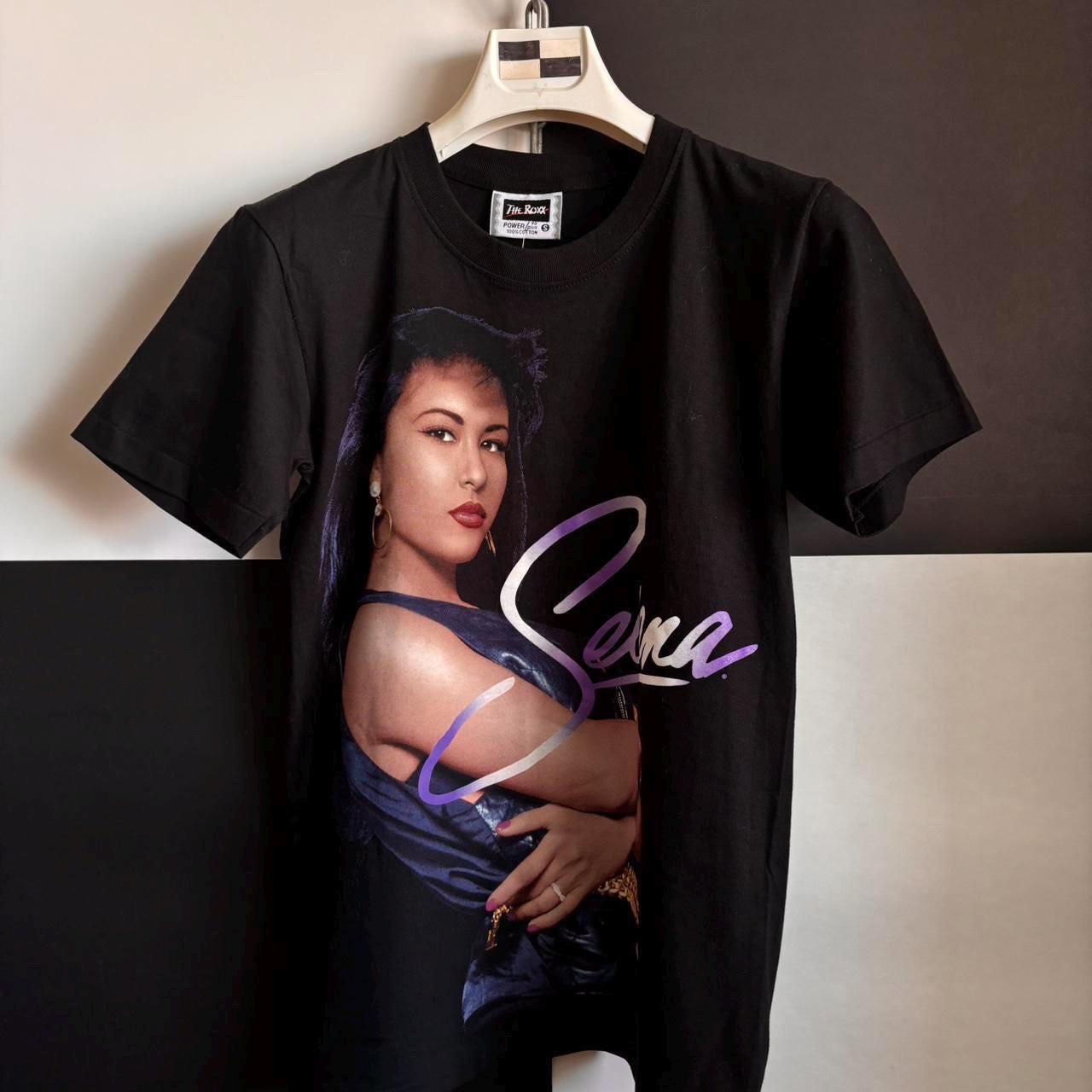 トップス 90's Selena RARE!! Vintage 90s Selena Quintanilla Potrait Chronology Tee