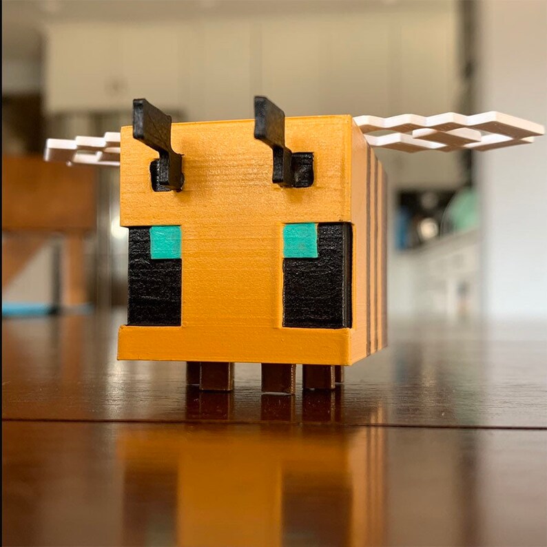 Articulated Minecraft Bee 3D Print | Etsy
