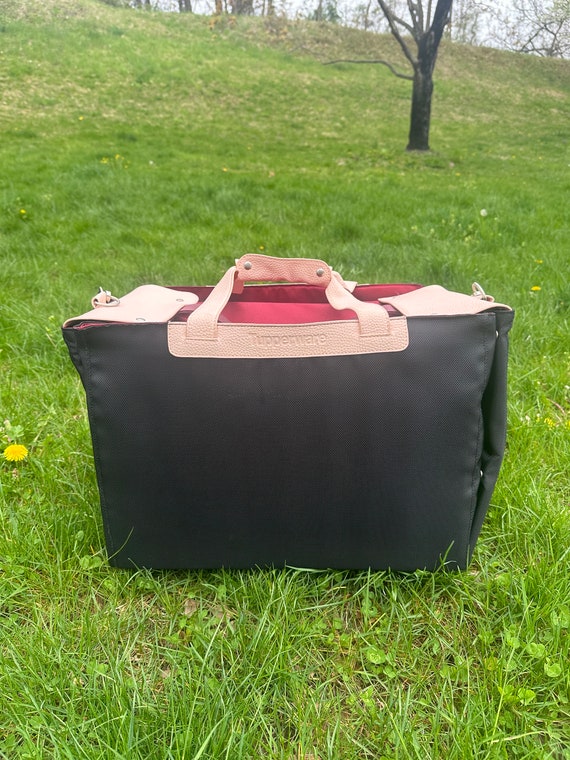 Tupperware insulated picnic basket