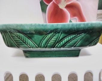 Lovely green Hull pottery jardiniere, flower box, center piece, fruit bowl, marked Hull U.S.A. F78, 10 1/2" x 5 1/2 x 4" tall, no chips