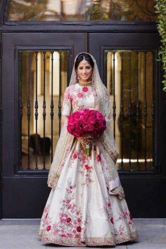 CustomMade – CUSTUMISE DREAM | Designer Bridal Lehengas & Wedding Outfits