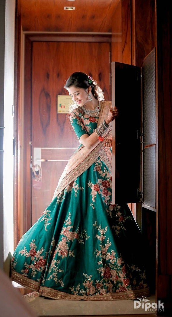 This Indian bride got married in the same Sabyasachi lehenga as Deepika  Padukone's in LA | Vogue India