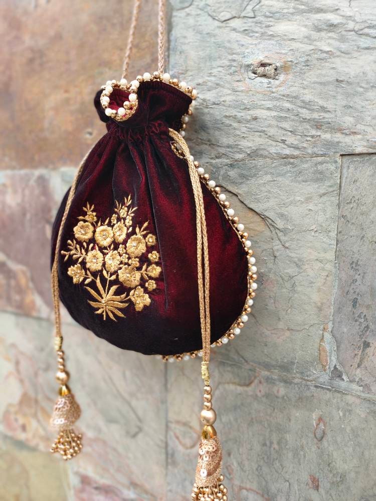 DMS Retail Red Velvet Drawstring Pouch Bag Wedding Gift Pouch Bag Shagun Potli Bags Gold Coin Potli Bag 3X3 Inches