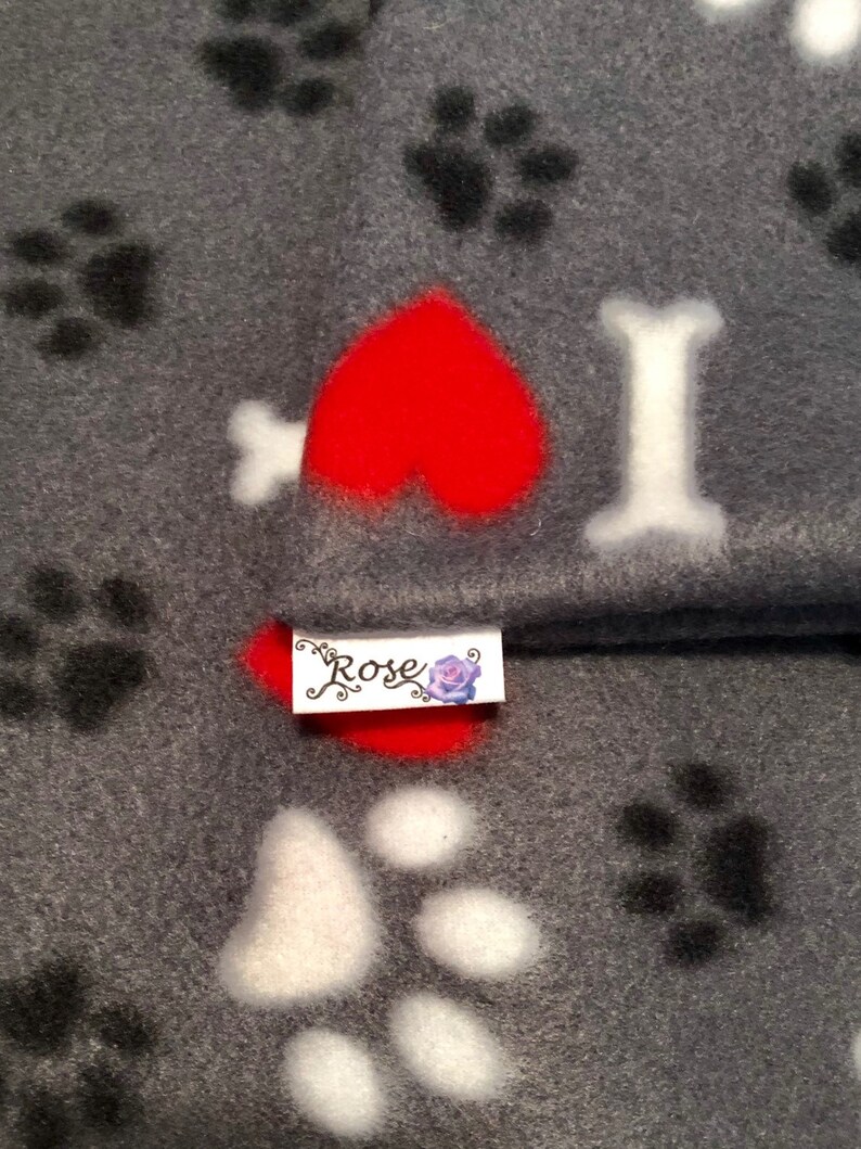 Cozy fleece dog blanket