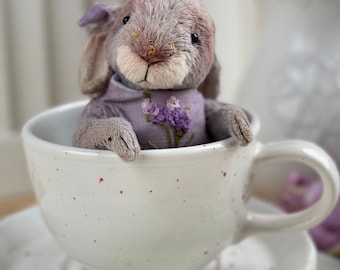 Trudi Bussiのカーリーバニー。ヴィンテージのウサギのぬいぐるみ
