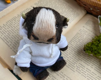 OOAK Teddy Bull Calf – Artist Handmade Collectible Bear – 5 Inch Viscose Stuffed Toy – Jointed – Removable Clothes – Made to Order