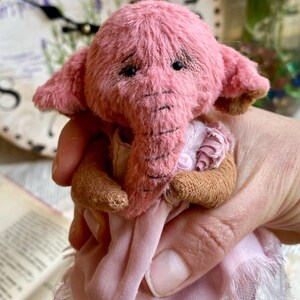 Artist Teddy Elephant Rosalee – Pink Collectible OOAK Stuffed Toy image 19