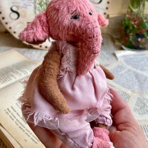 Artist Teddy Elephant Rosalee – Pink Collectible OOAK Stuffed Toy image 9