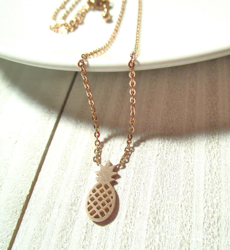Small Pineapple Pendant Women Necklace Rose Gold Color Girl Necklace Silver Color Gold Color Minimalist Pineapple Necklace