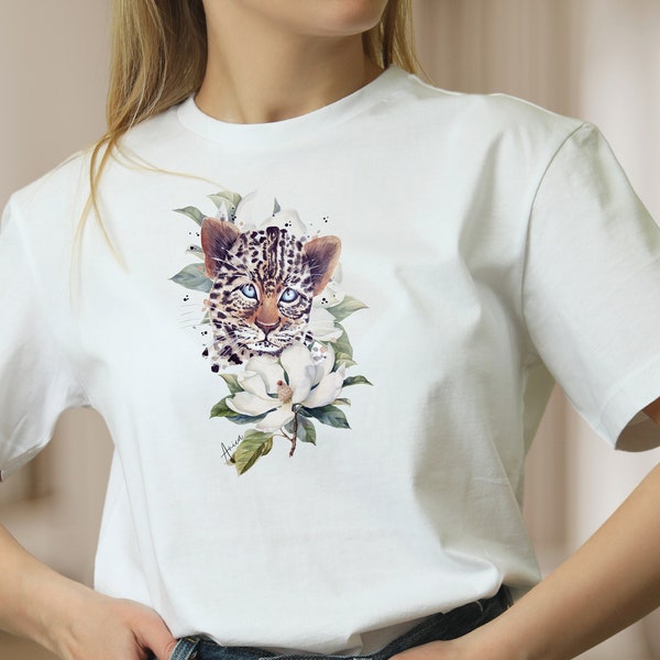 T-Shirt Tier Shirt Leopard und Blume Safari Tier weiße Bluse, Shirt für Frauen, Frühlings Tee, Mode für Frauen Geschenk zum Muttertag