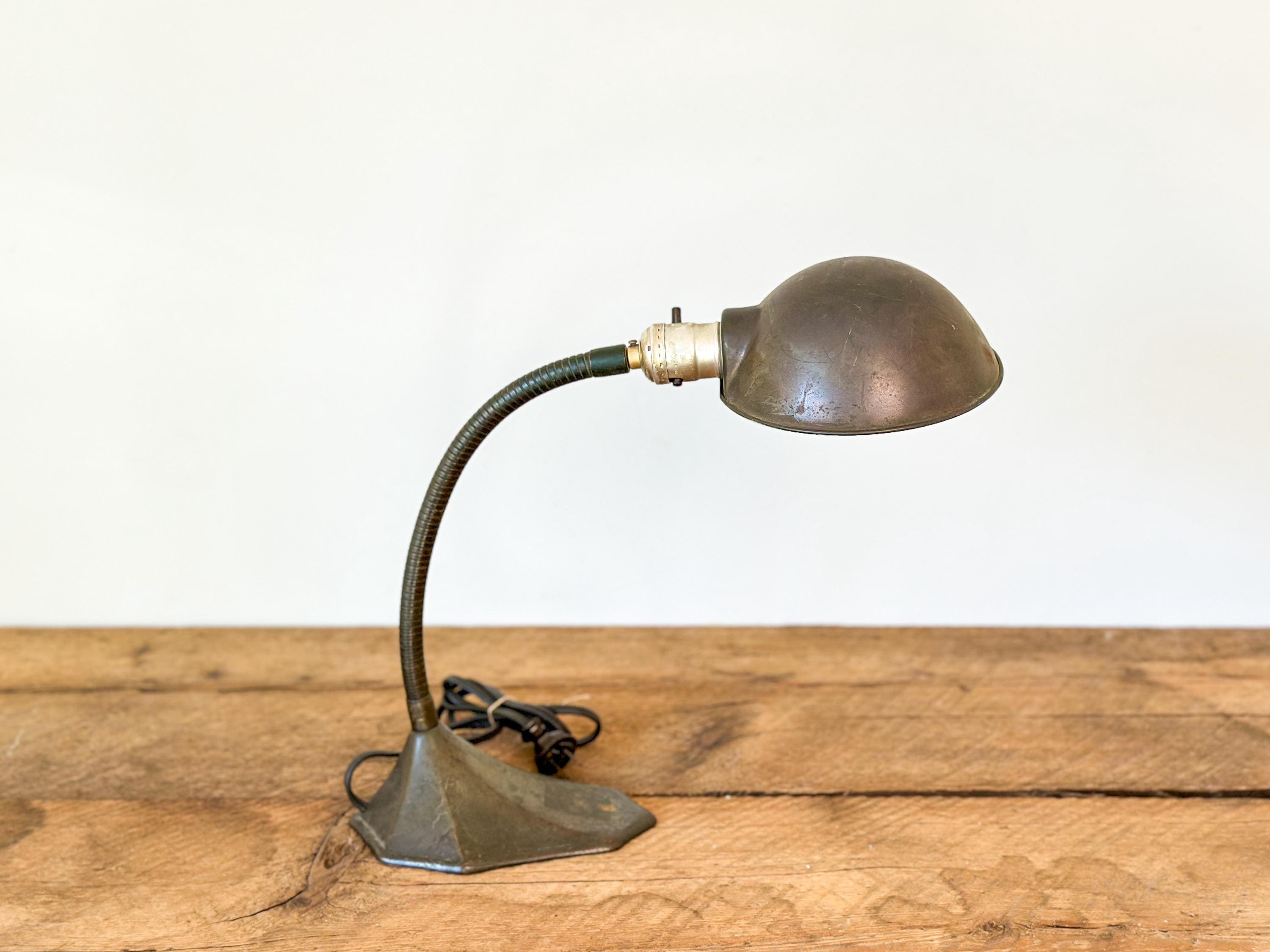Lampe De Table Art Nouveau Style Ancien – Palazzo INT 39 Cm Métal Brillant