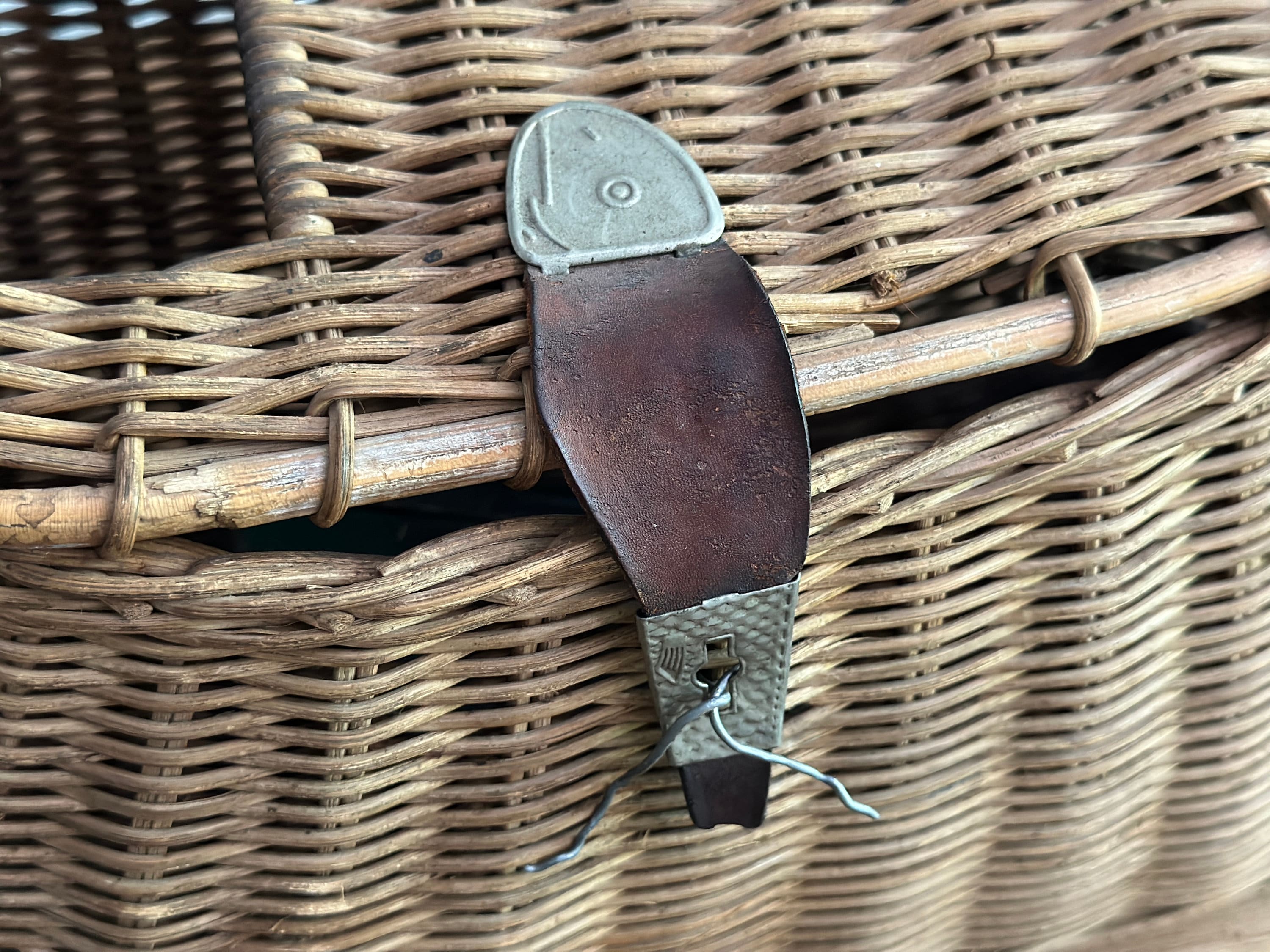 Vintage Wicker Fishing Creel Basket, Fly Fisherman Basket With Old