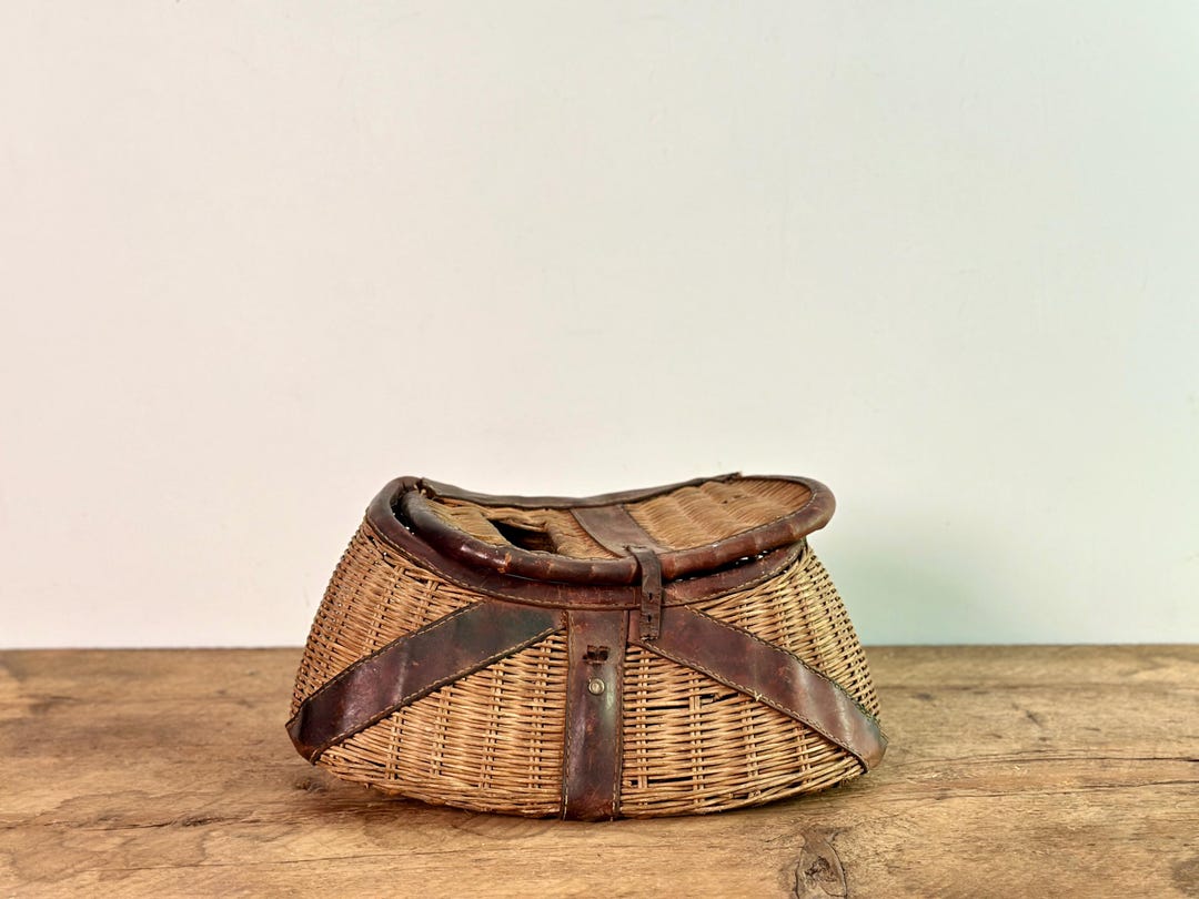 Ancien Panier Créel Pêche à La Mouche – Osier Et Cuir – Vintage