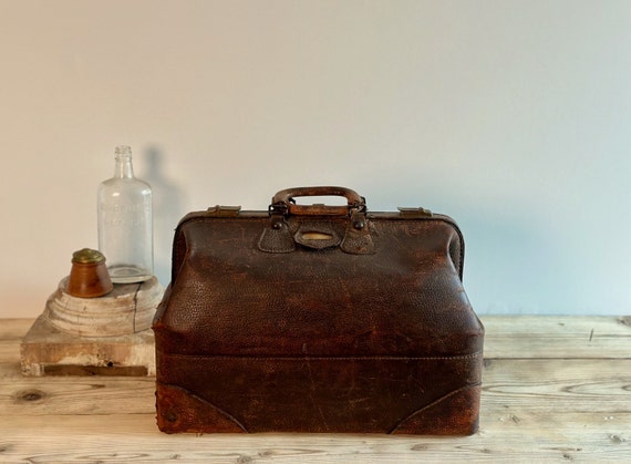 Antique doctor bag best sale