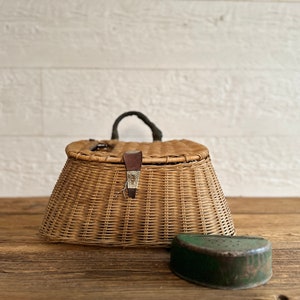 Vintage Wicker Fishing Creel Basket, Fly Fisherman Basket With Old Pal Bait  Box With Belt Loop, Circa 1950s - Etsy Israel