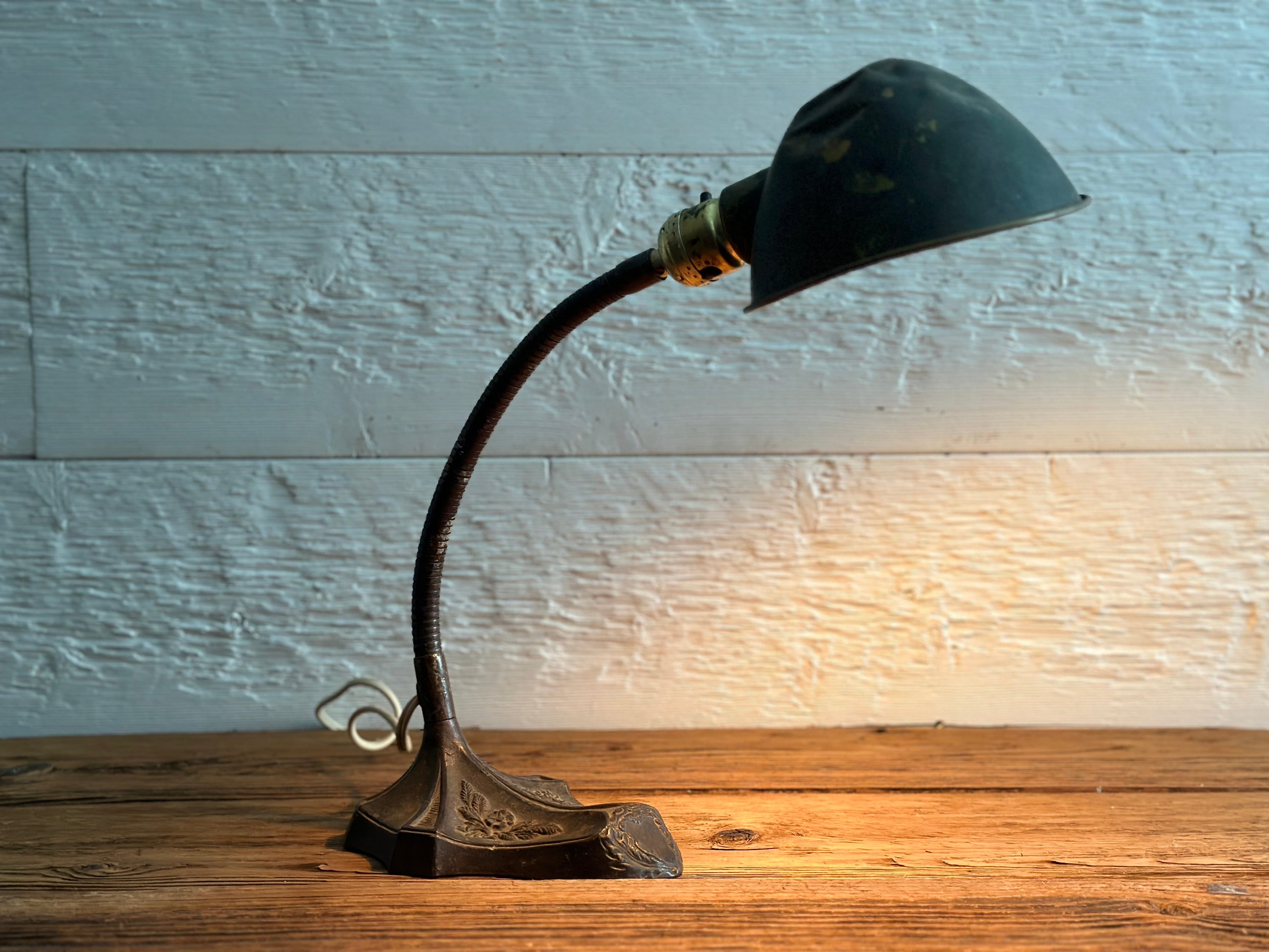 本日限定価格！o.c.white antique lamp H-base