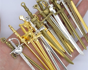 Ensemble grand pendentif épée pour la fabrication de bijoux de maison de poupée