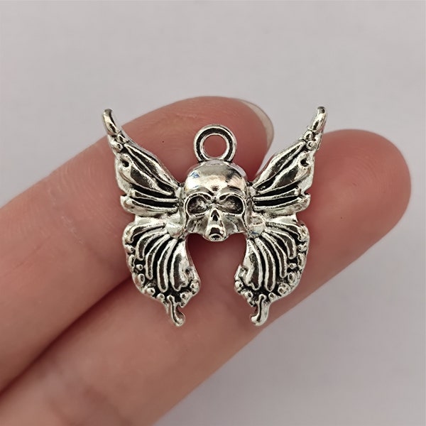 Deaths Head Schmetterling Charm Antik Silber Ton für Schmuckherstellung