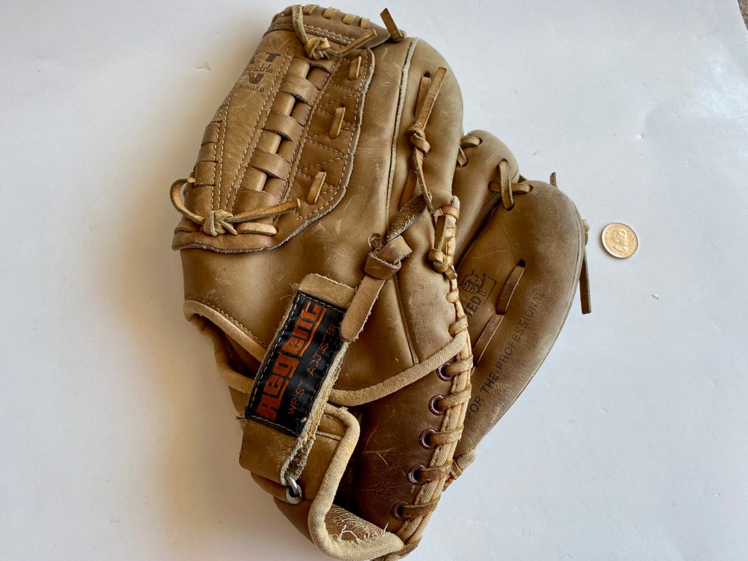 Vintage Collectible Baseball Mitt, Vintage Regent Left Hand Baseball Glove, Mag Two Baseball