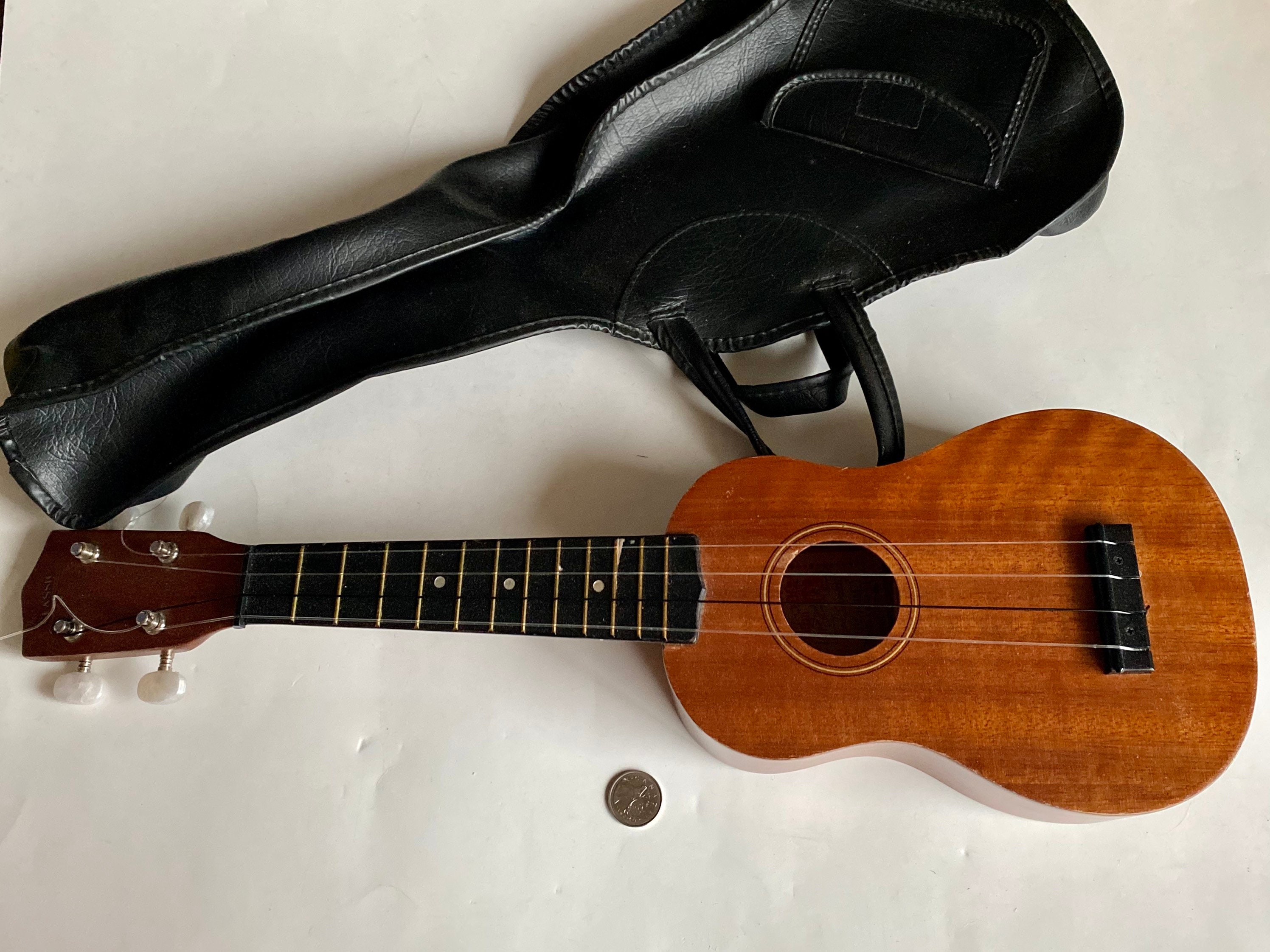 Vintage Pure Hawaiian Classic Low “A” Ukulele Model CL 100M, Vintage String  Musical Instrument, Vintage Ukulele with Soft Case