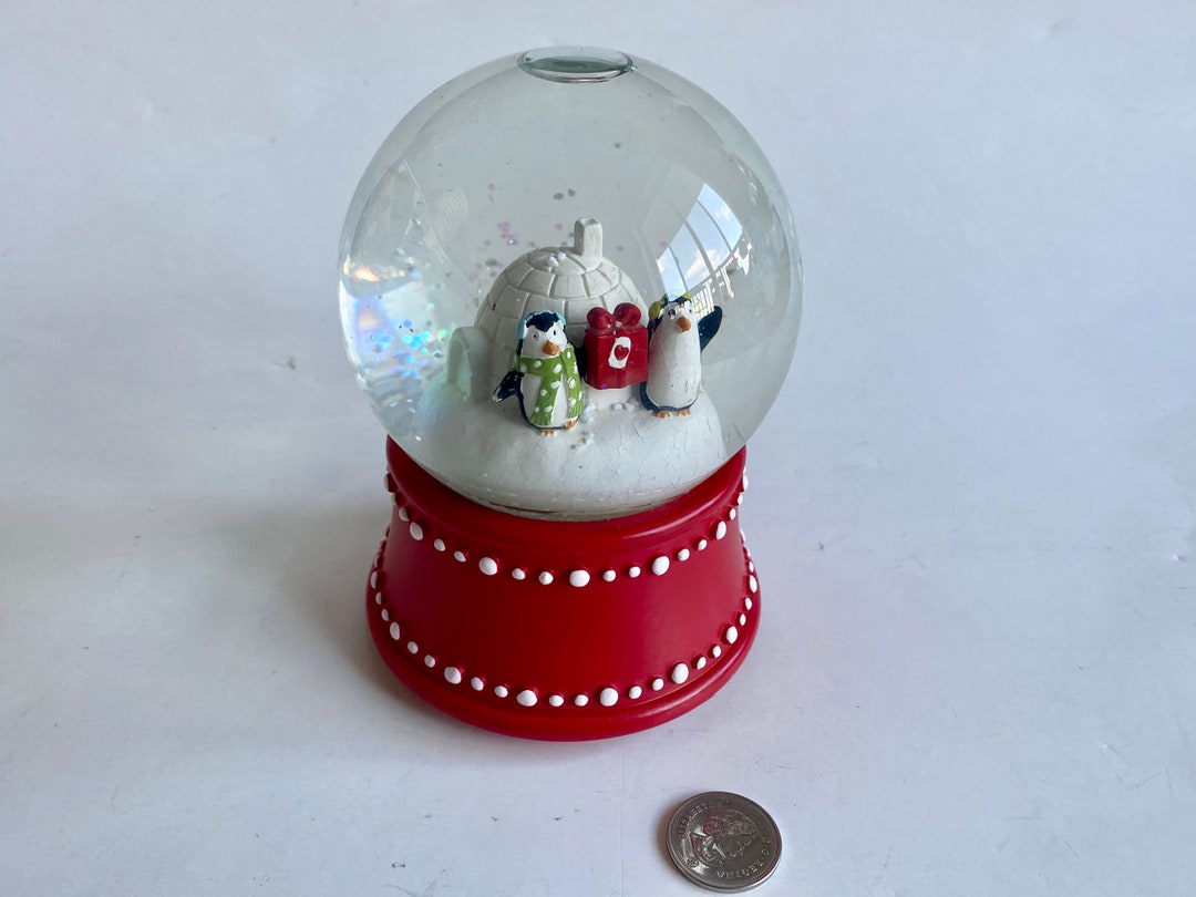 Christmas Holiday Snow Globe, Christmas Penguins Snow Water Globe, Igloo Snow Globe, Christmas