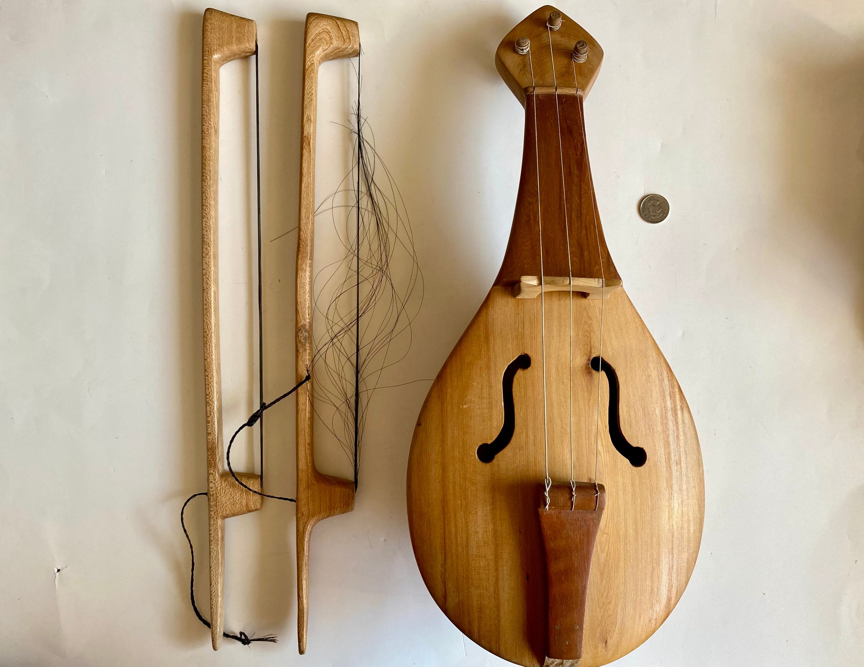 Inspiración línea Hubert Hudson Instrumento musical medieval Rebec vintage con arcos 2x - Etsy España