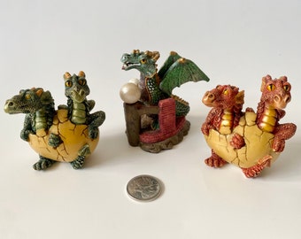 Sammlerfiguren aus schlüpfendem Drachen aus Kunstharz, Zwillingsbabys, Drachenskulptur aus Keramik mit Totenköpfen, Fantasy-Drachen-Sammelfiguren