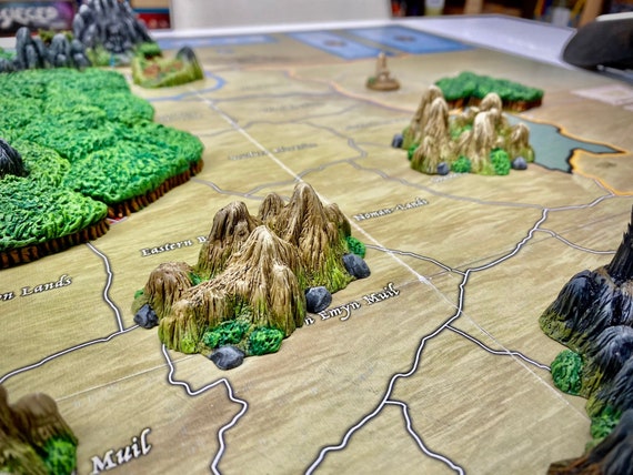 2 miniatures for Board games detailed mountains