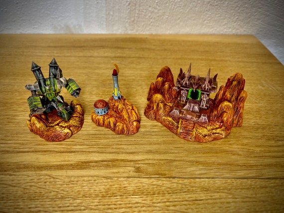 3 miniatures for board game with portal