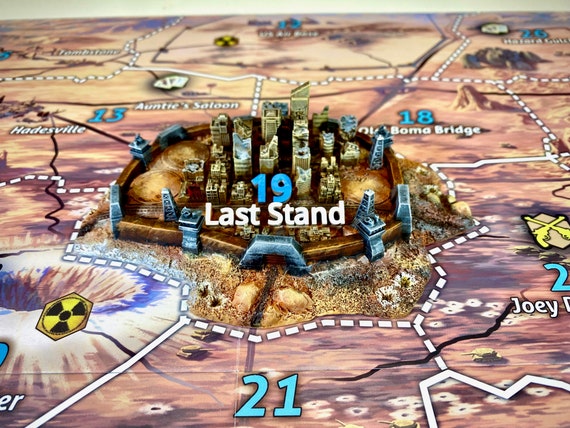 Last Stand city - detailed castle defense miniature for board games