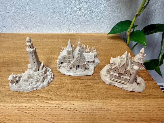 Detailed Miniatures compatible with A Touch of Evil board game