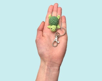 Cute charity crochet turtle keychain amigurumi purse bag keyring pochette accessory DOWNLOADABLE PATTERN