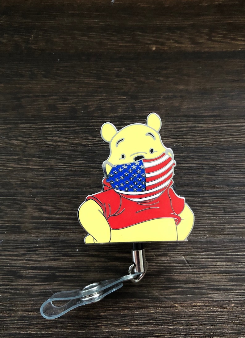 badge reel Winnie the Pooh with mask