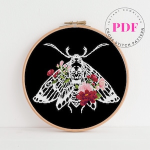 Nachtvlinder kruissteekpatroon insect kruissteekpatroon bloemen kruissteekontwerp geteld kruissteektabel Digitaal formaat - pdf