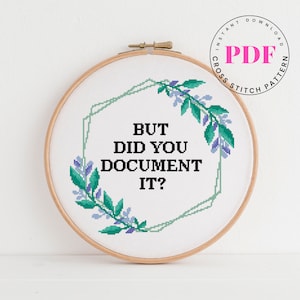 Maar heb je het gedocumenteerd? Grappig kruissteekpatroon kantoorinrichting bloemen kruissteekkaart werk kruissteekontwerp Digitaal formaat - pdf?