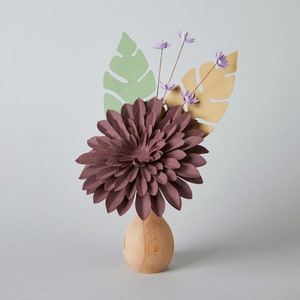 Bouquet di fiori di carta viola, vaso di legno, regalo ecologico, fiore di dalia, lavanda, fiori finti, regalo per la festa del papà, bouquet di San Valentino