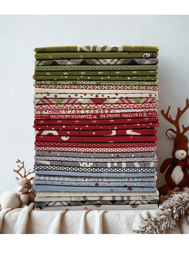 On Dasher 32-piece Fat Quarter Bundle by Sweetwater for Moda Fabrics ...