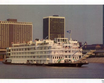 Mississippi Queen at Louisville Kentucky Postcard