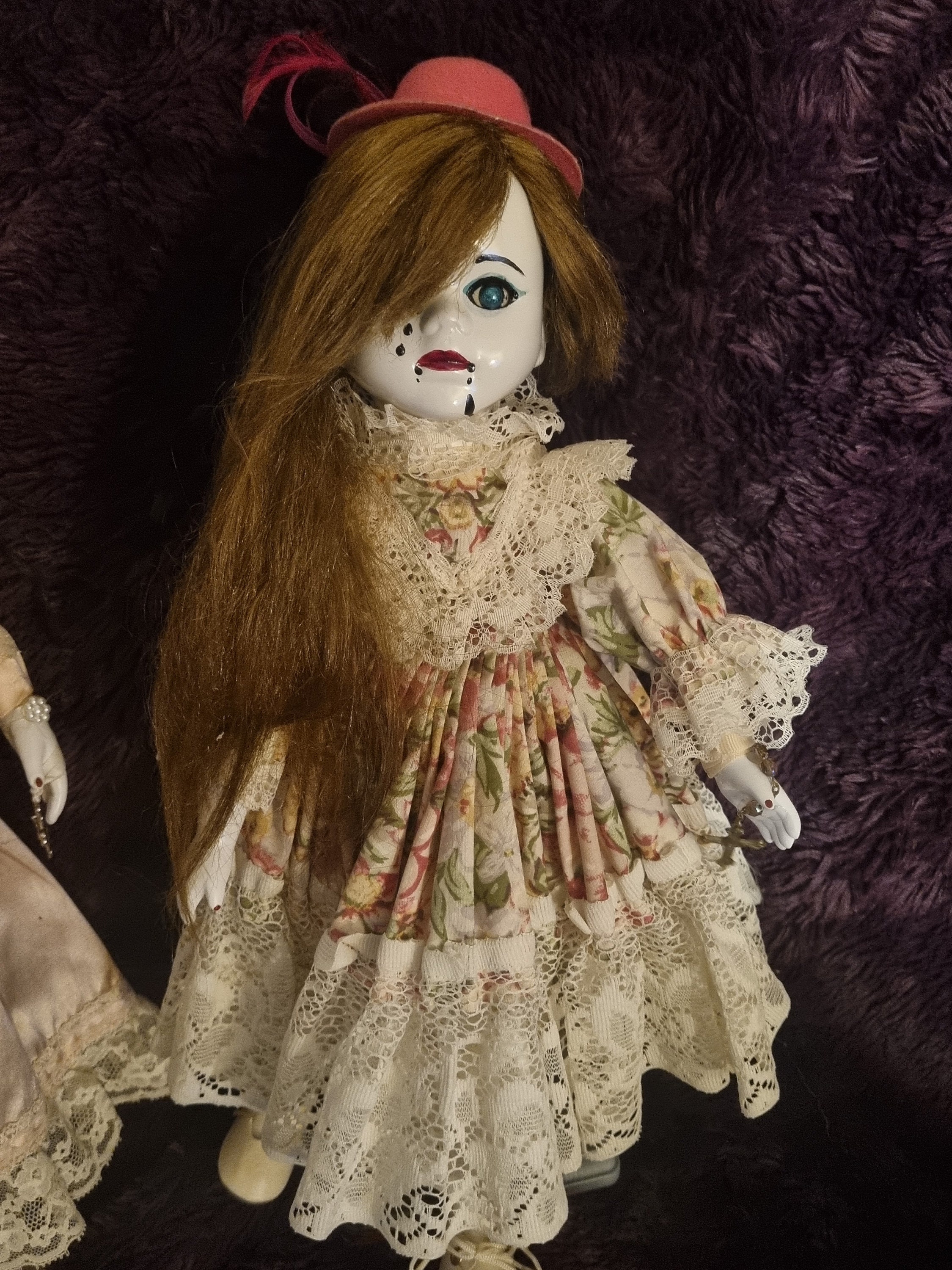 Handmade Corpse Bride dollhouse diorama  Corpse bride, Doll house,  Dollhouse halloween