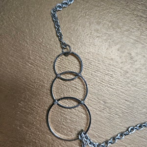 Skydiver 3-Ring & Closing Pin Necklace image 2