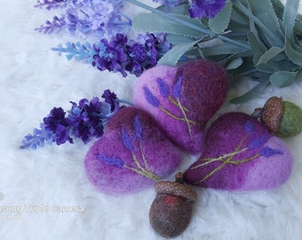 Lavendelherz-Brosche nadelgefilzt mit Blüten befilzt kleines bezauberndes Geschenk Muttertag Anstecker Liebe Lila Lavendel Liebe Filz