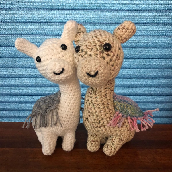 Crochet Amigurumi - Llama