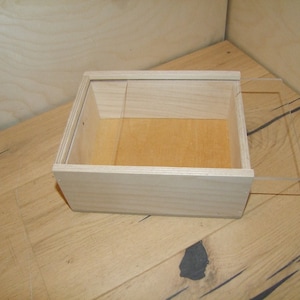 Collection display case, model car display case, spice display case, diorama, box, collection box Untreated