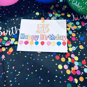 Carte orange joyeux anniversaire 5 ans pour fille ou garçon, personnalisation disponible Cadeau, fête d'enfants PDF imprimable à télécharger