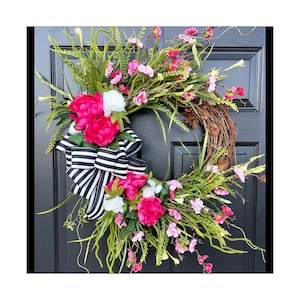 Corona brillante para primavera y verano, corona floral rosa fuerte y verde