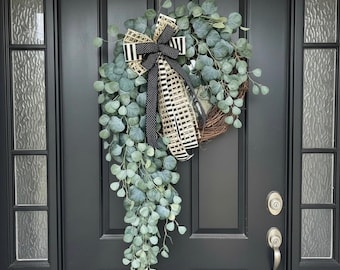 Het hele jaar door krans, alledaagse kransen, asymmetrisch groen deurdecor, boerderijdecor, voordeurkransen