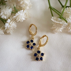 Sapphire Blue Flower Huggie Hoop Earrings, CZ Earrings, Flower Jewellery, Drop Earrings, Dangle Earrings, Bridal Jewellery, Gifts for Her