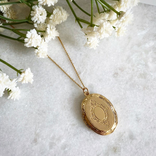 Gold Large Oval Locket, Vintage Inspired, Photo Locket, Sentimental Gift, Locket Necklace, Layering Necklace, Memories, Gifts for Her